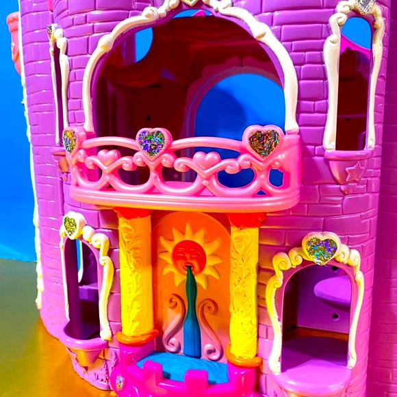 MY LITTLE PONY G3 2002 CELEBRATION CASTLE PLAYS MUSIC & LIGHTS UP EXCLUS… - Picture 12 of 16
